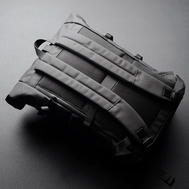 20L Water-Resistant Business Commuter Backpack